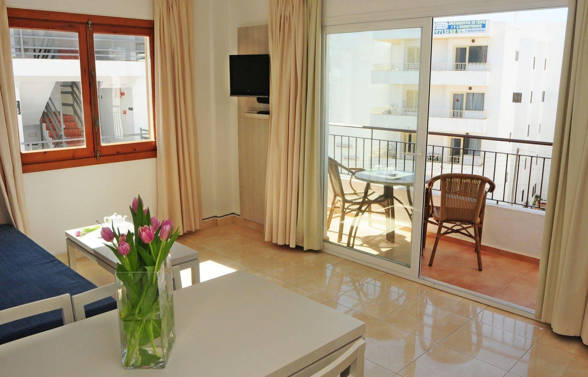 Apartamentos Avenida - Mc Apartamentos Ibiza Екстер'єр фото